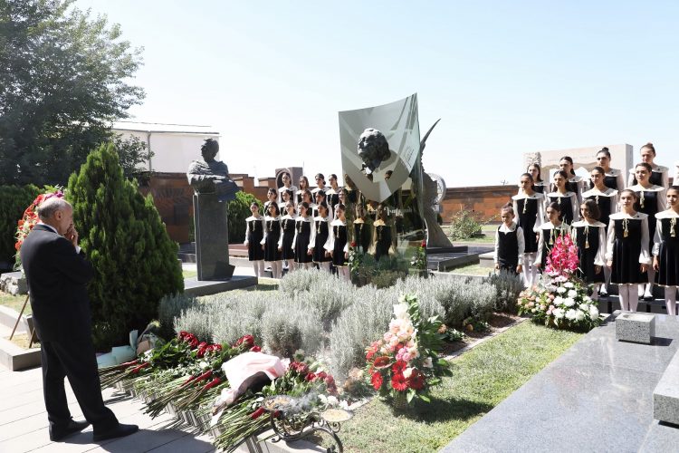 «Անսովոր կեցվածքով, եռանդով և վաստակով»․ մեկնարկում են Օհան Դուրյանի 100-ամյակին նվիրված միջոցառումները