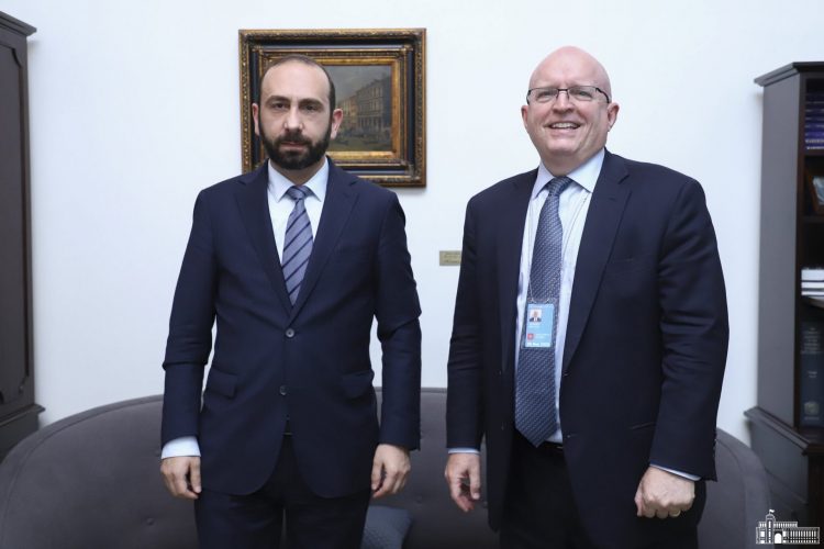 Արարատ Միրզոյանը հանդիպել է ԵԱՀԿ Մինսկի խմբի ԱՄՆ համանախագահի հետ