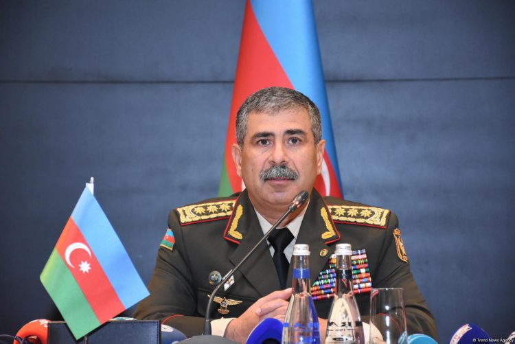 Ադրբեջանի պաշտպանության նախարարը զինվորականներին հրահանգել է սահմանին պատրաստ լինել «ցանկացած սադրանքի»