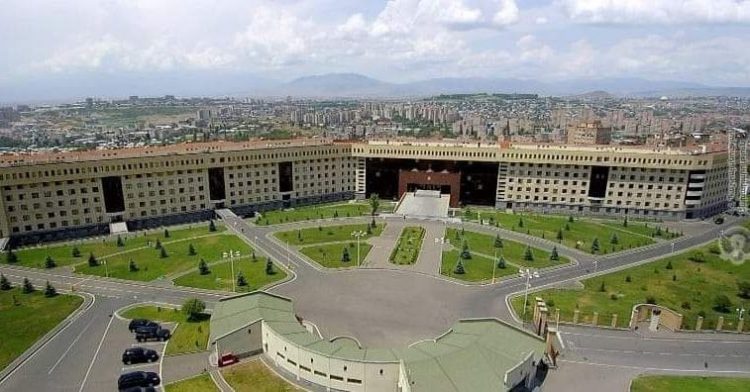 Минобороны Армении опровергло сообщения Баку об обстрелах на границе