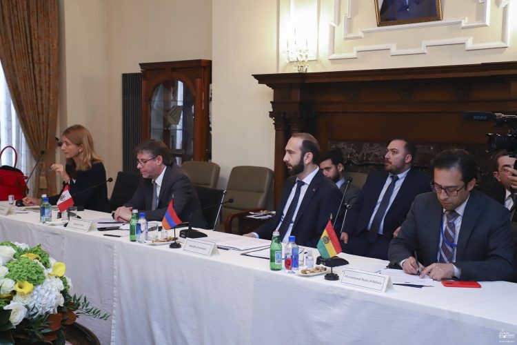 Мирзоян в Нью-Йорке заявил о продолжающемся уничтожении Баку армянского культурного наследия