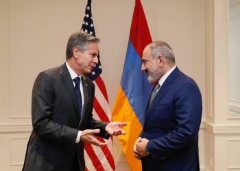Կոչ ենք անում Բաքվին Ղարաբաղի բնակչությանը չդարձնել Երևանի հետ տարաձայնությունների պատանդ. Զախարովա