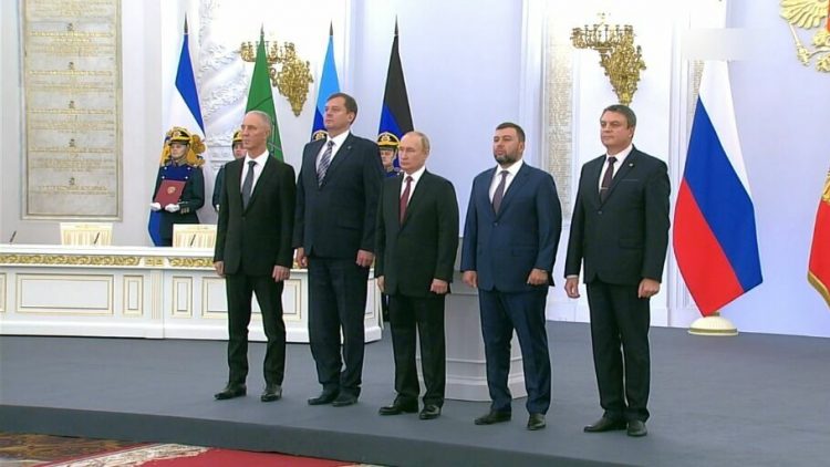 Путин подписал договоры о вхождении в состав России ДНР, ЛНР, Запорожской и Херсонской областей