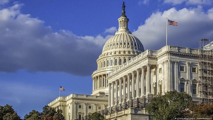 Сенаторы США представили двухпартийную резолюцию с призывом прекратить военную помощь Баку