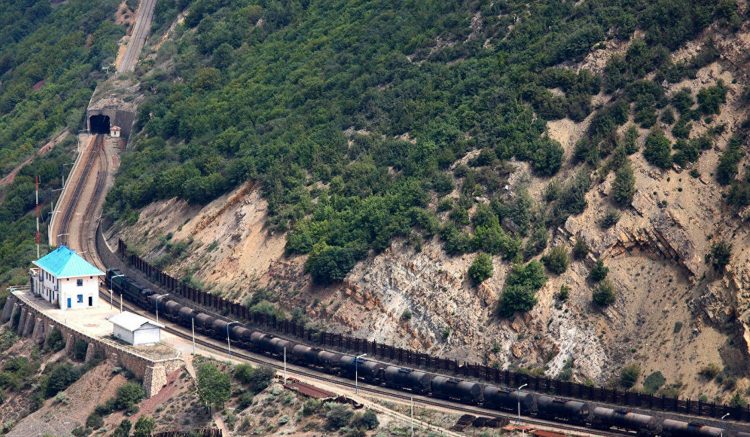 Ադրբեջանի, ՌԴ-ի և Իրանի տրանսպորտի նախարարները Բաքվում կքննարկեն Ռեշտ-Աստարա երկաթուղու կառուցման մանրամասները