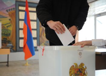 Իշխող թիմում նորից հանրաքվեի կամ ԱԺ արտահերթ ընտրությունների թեման է քննարկվում. «Հրապարակ»