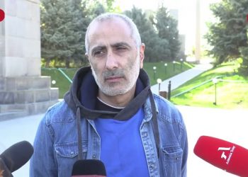Մի քանի պատգամավոր ասել էին՝ գնանք տեսնենք ով է մեր դեմ կանգնում.  զոհված զինծառայողի հայր