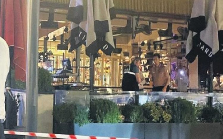 В перестрелке в ТЦ Стамбула пострадали шесть человек