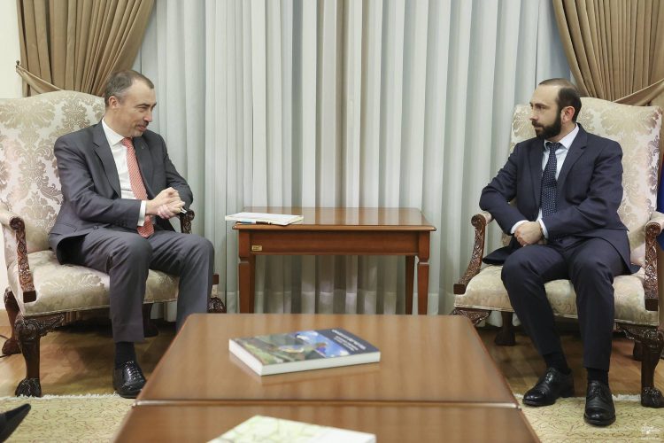 Միրզոյանը Կլաարի հետ քննարկել է  ՀՀ սահմաններին ԵՄ առաքելության գործունեությունը