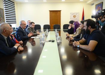 Դումանյանը հանդիպել է Բրյուսովի անվան համալսարանի ուսանողության ներկայացուցիչների հետ