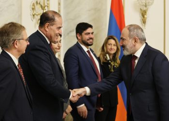 Վարչապետը ֆրանսիացի հյուրերի հետ քննարկել է իրավիճակը տարածաշրջանում