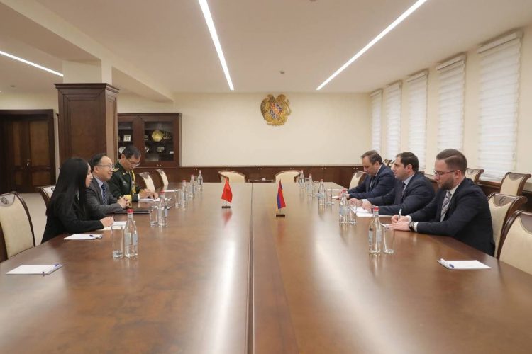 Պապիկյանը չինացի հյուրերին ներկայացրել է ադրբեջանական ագրեսիայի հետևանքով ստեղծված իրադրությունը