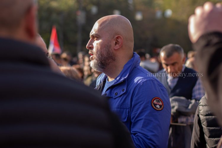 В церквях Армении и Диаспоры проходит общенациональная молитва за Арцах (прямое включение)