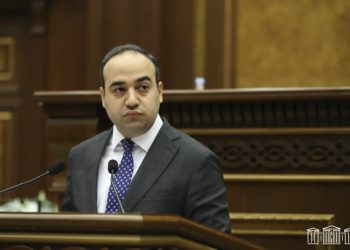 Գործադիրն առաջարկում է նպաստները ևս անկանխիկ եղանակով վճարել