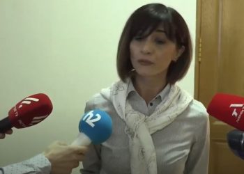 Ամեն հաչող շան հետևից որ քար նետես, տեղ չես հասնի. Արփի Դավոյան