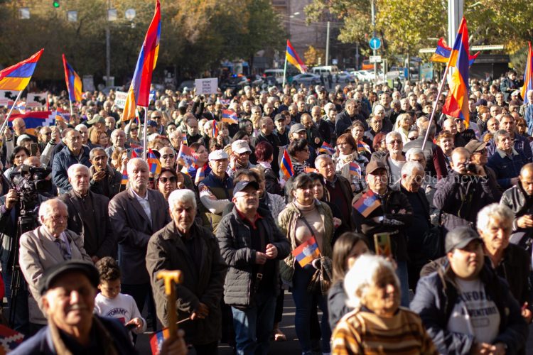 Ընդդիմությունը լուռ չէ, այս հանրահավաքը արցախցիներին մենակ չթողնելու հավաքի արձագանքն է. Աշոտյան