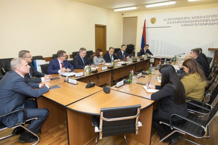 Սանոսյանը «Ռոսատոմ»-ի տնօրենի հետ ատոմային նոր էներգաբլոկի կառուցման հարցն է քննարկել