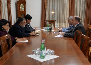 Պարտավոր ենք ապահովել Արցախում ապրող երեխաների խաղաղ մանկությունը. Վարդանյանը՝ ԿԽՄԿ ներկայացուցիչներին