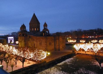 Մայր Աթոռը հրապարակել է Ամանորի և Սուրբ Ծննդի տոնի առթիվ տեղի ունենալիք արարողությունների ժամանակացույցը