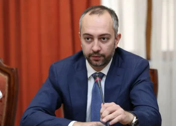 ԶԼՄ-ները հայտնում են Էդուարդ Աղաջանյանի՝ հանձնաժողովի ղեկավարի պաշտոնը լքելու մտադրության մասին