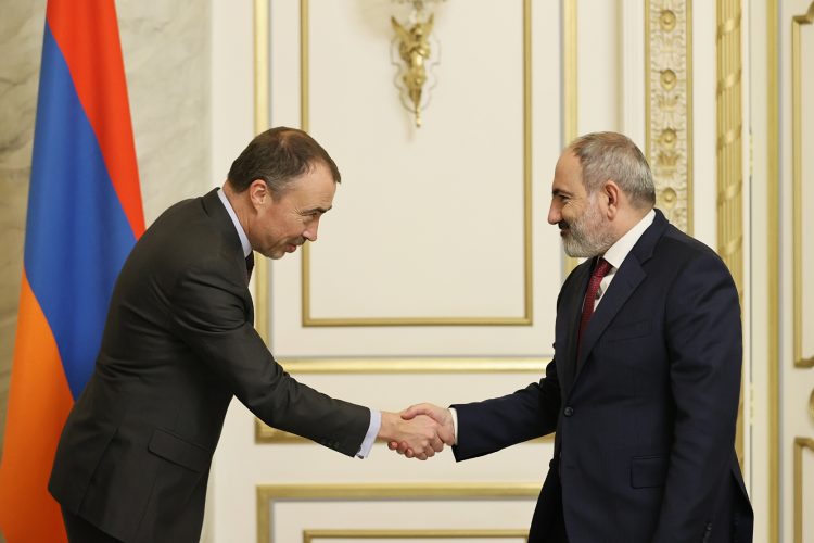 ԼՂ հիմնախնդիր, սահմանազատում, ապաշրջափակում. ի՞նչ են քննարկել Փաշինյանն ու Կլաարը