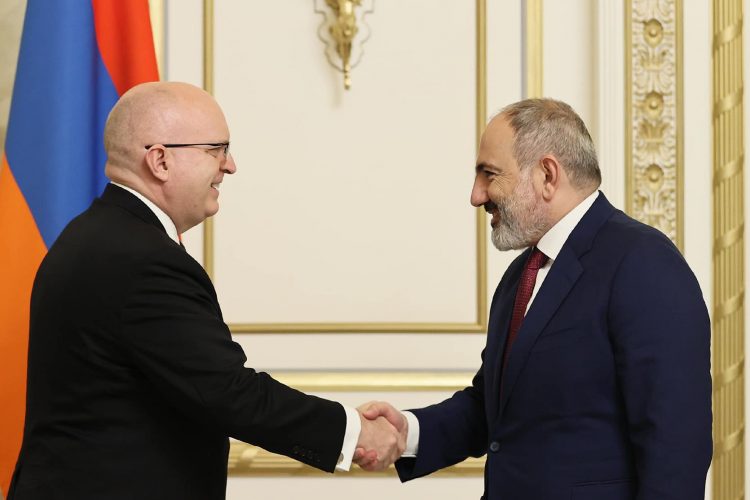 Փաշինյանն ընդունել է Ռիքերին. քննարկել են նաև ԼՂ հիմնախնդրին վերաբերող հարցեր