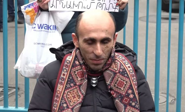 Бегларян рассказал о планах протестующих заблокировать входы в здание представительства ООН в Ереване