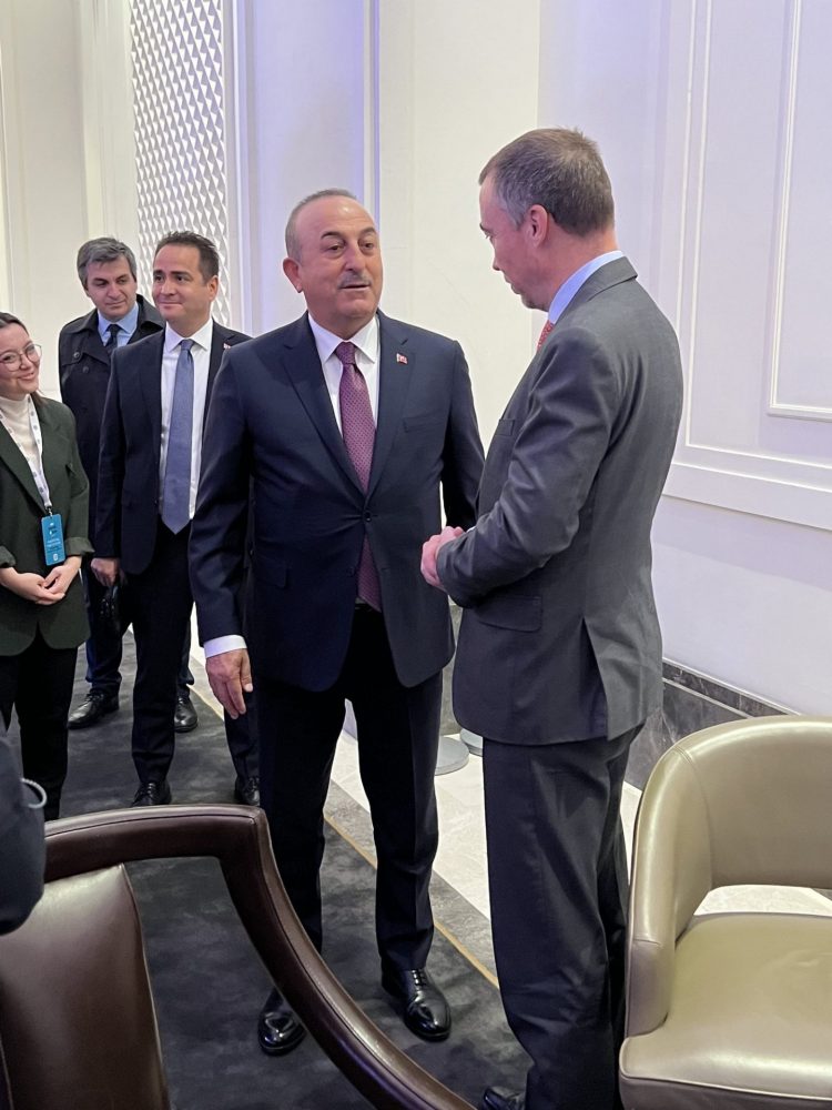 Спецпредставитель ЕС: Анкара может многое предложить для урегулирования между Ереваном и Баку