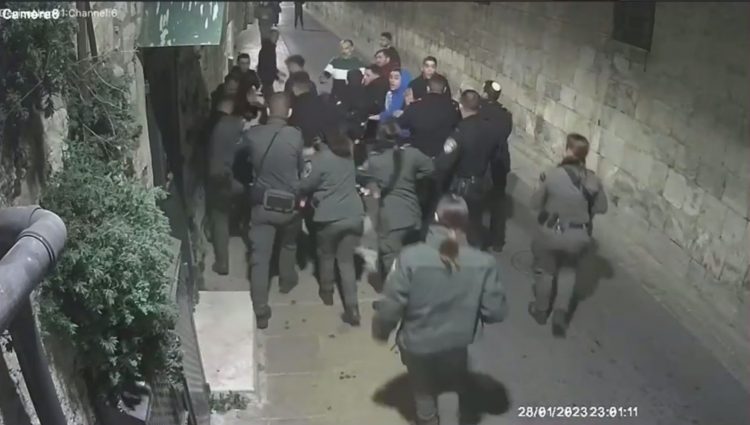 «Пытались сорвать флаги Патриархата и Армении»: священник сообщил об инциденте в Иерусалиме
