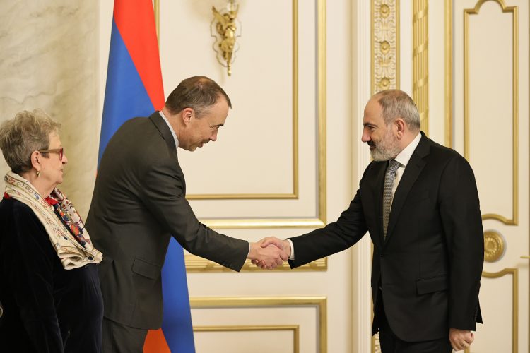 Փաշինյանն ու Կլաարը քննարկել են ԵՄ նոր քաղաքացիական առաքելության գործուղումն ու իրավիճակը ԼՂ-ում