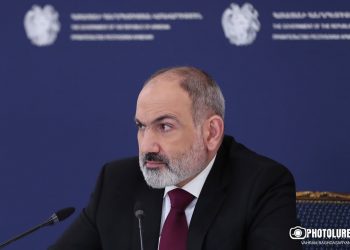 Ուժային կառույցները թուղթ ու գրիչով են հետևել Փաշինյանի ասուլիսին. «Ժողովուրդ»