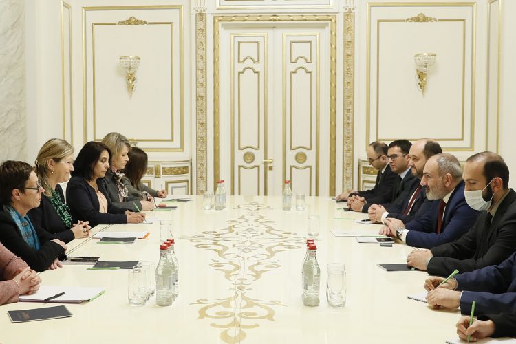Մեր երկրի բոլոր խնդիրների հետ կապված կարևոր արձագանքները տեսնում ենք Ֆրանսիայում. վարչապետը՝ Ֆրանսիայի ԱԺ ղեկավարին