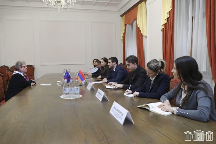 Հայաստանում ԵՄ պատվիրակության ղեկավարը մանրամասներ է ներկայացրել քաղաքացիական առաքելության նպատակների մասին