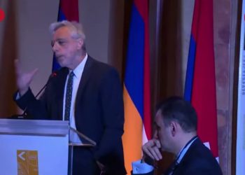 Գիրքը չունենք, բայց գրքի հեղինակն է այստեղ. Վարդան Օսկանյանը հետաքրքիր անեկդոտ է պատմել