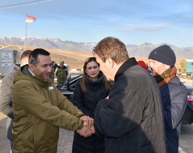 ԵԽԽՎ ներկայացուցիչներն այցելել են Հայաստանն Արցախին կապող ճանապարհի անցակետ