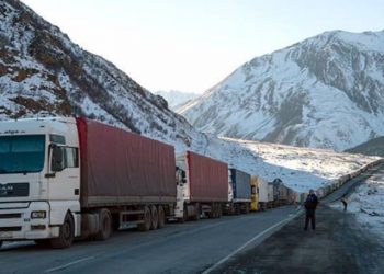 Լարսը փակ է բեռնատարների համար