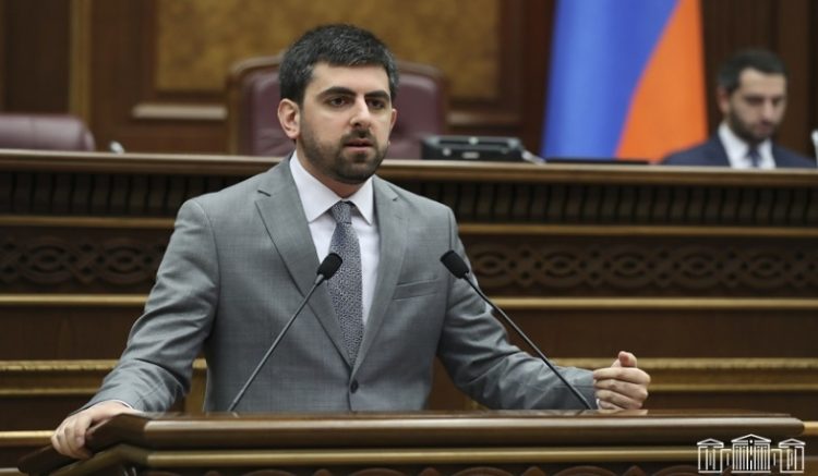 Սարգիս Խանդանյանը կփոխարինի Էդուարդ Աղաջանյանին