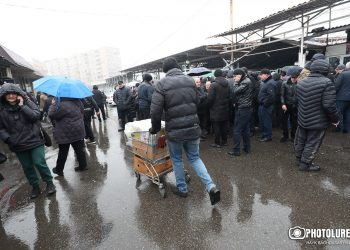 «Մալաթիա» տոնավաճառի առևտրականները համաձայն են 3 օր չաշխատել, բայց տուն գնալ չեն պատրաստվում