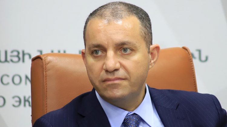 Керобян назвал число переехавших в Армению в 2022 году россиян