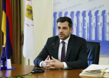 Իրավապահները խուզարկում են Երևանի փոխքաղաքապետ Գևորգ Սիմոնյանի աշխատասենյակը