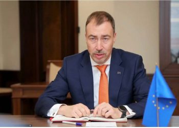 Կլաարը Բաքվում է և «անհամբերությամբ» սպասում է Ադրբեջանի ղեկավարության հետ «խաղաղության բանակցություններին»