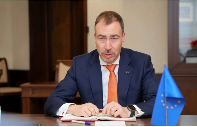Կլաարը Բաքվում է և «անհամբերությամբ» սպասում է Ադրբեջանի ղեկավարության հետ «խաղաղության բանակցություններին»