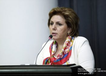 Նախկին նախարար Հասմիկ Պողոսյանի նկատմամբ հետապնդում է սկսվել՝ խարդախությանը հանցակցելու համար