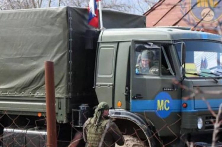 Азербайджанцы на 14 часов задержали возле Шуши миротворцев с гуманитарными грузами