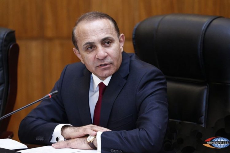 Նախկին վարչապետ Հովիկ Աբրահամյանը մեղադրվում է փողերի լվացման մեջ