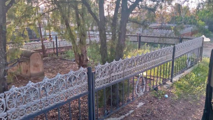 Полиция задержала подозреваемого в краже на кладбище в Араратской области