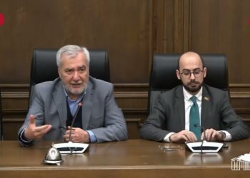 Ծառայողական քննություն անպայման կլինի. Անդրանիկ Քոչարյանը՝ ԱԱԾ-ում և ՊՆ-ում քննության մասին
