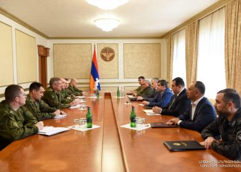 Արայիկ Հարությունյանն ընդունել է ԱՀ-ում տեղակայված ՌԴ խաղաղապահ զորակազմի նորանշանակ հրամանատարին
