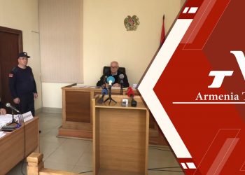 Проходит судебное заседание по иску главы Общественного совета Сафаряна против генерала Хачатурова  (прямое включение)