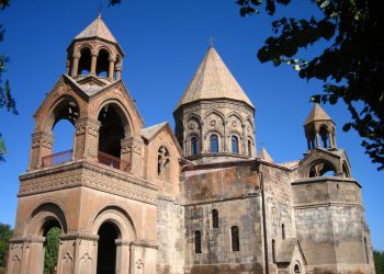 Հայաստանի և Արցախի տարածքները ենթակա չեն սակարկությունների. Գերագույն հոգևոր խորհուրդ